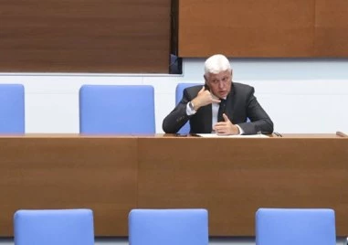 Ускоряваме придобиването на зенитно-ракетни комплекси срещу ракети и дронове