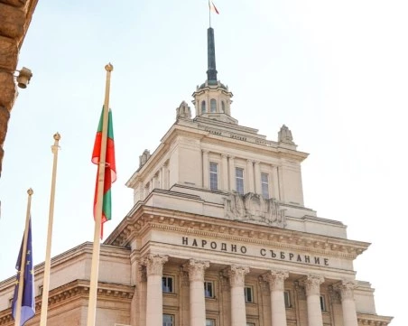 България ще закупи още пет зенитно-ракетни комплекса