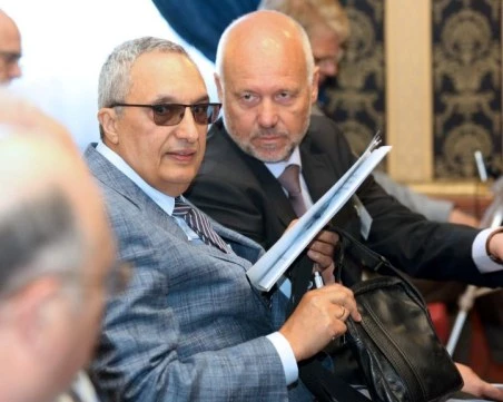 Костов и Борисов в общ апел: Мирът не се гарантира с надежда, че Путин ще ни пощади, ако се снишим