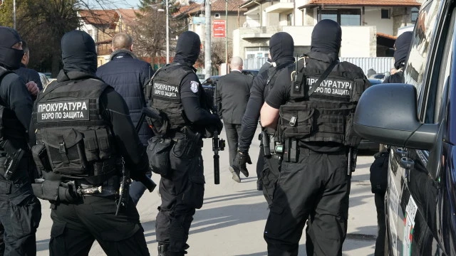 Полицията удари Бургас и Айтос преди изборите, откриха нарколаборатория