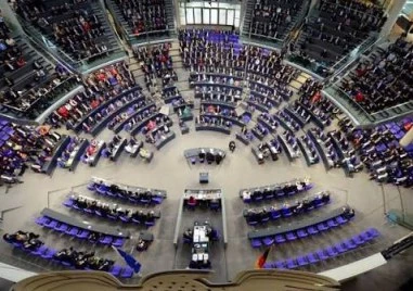 Германската крайна десница и консерваторите губят позиции