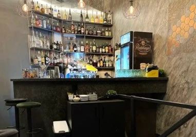 Заведение в Капана, свързано с арестуван за ОПГ, отнесе глоба за работа без разрешение