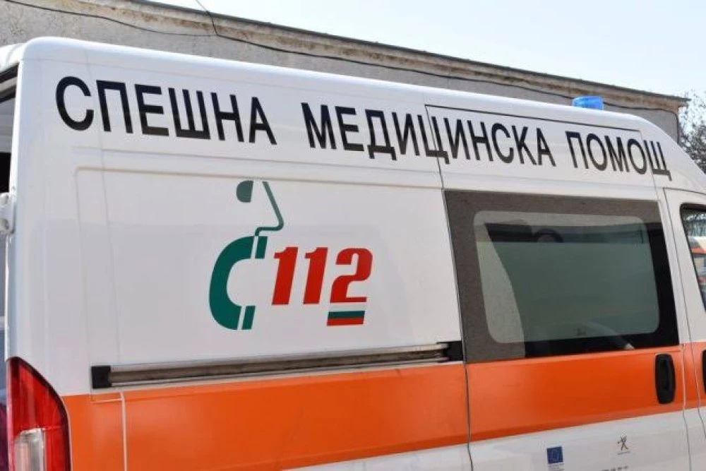 Жена загина при катастрофа между лек и товарен автомобил край Луковит