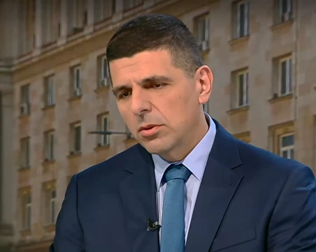 Ивайло Мирчев: Правителството знае истината за атаките с дронове и „Старлинк”, но не казва на гражданите