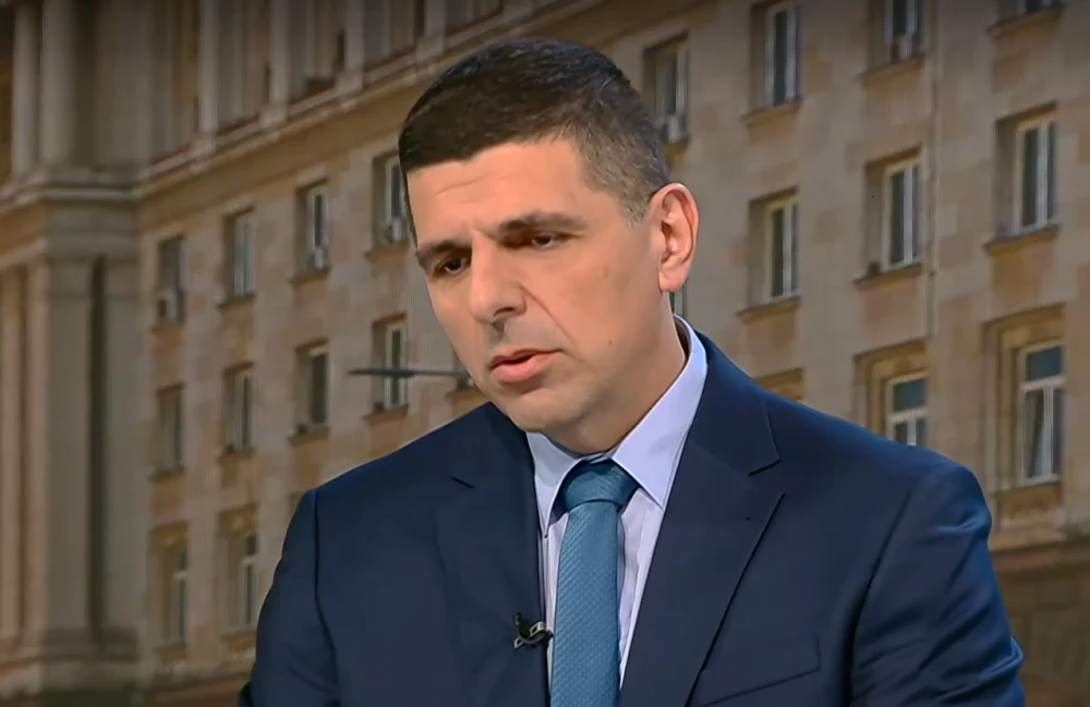 Ивайло Мирчев: Правителството знае истината за атаките с дронове и „Старлинк”, но не казва на гражданите