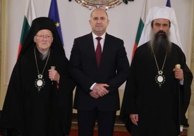 Радев пред Вселенския патриарх: Православната вяра съхранява моралните ценности