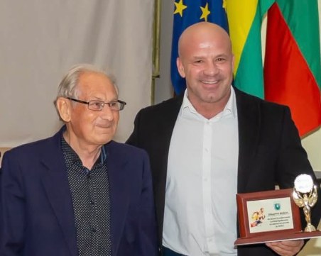 Почина голям треньор по лека атлетика от Ямбол