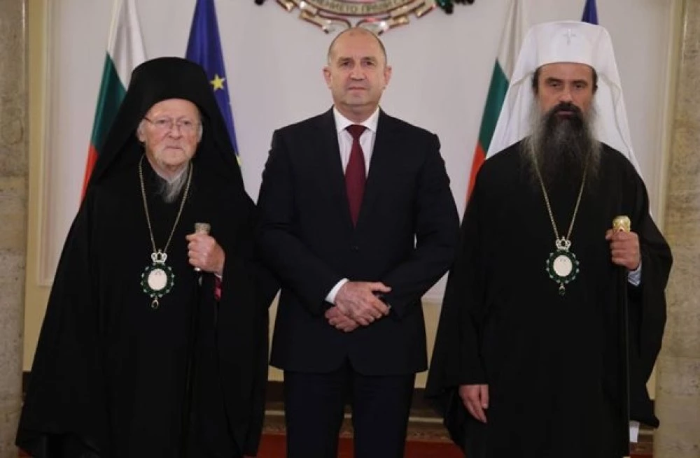 Радев пред Вселенския патриарх: Православната вяра съхранява моралните ценности