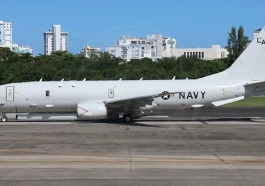 Американски военен самолет за разузнаване патрулира над Черно море от Варна