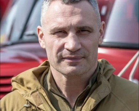 Русия нанесе масивен удар с балистични ракети по Киев часове, след като обяви готовност да възобнови преговорите