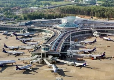 Въздушна тревога в Москва: Четири летища спряха работа