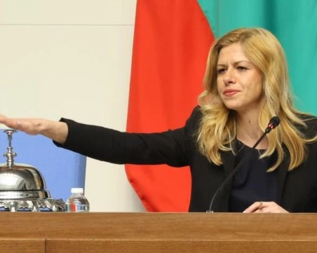 ГЕРБ събира подписи за оставката на Доцова след случая със Соня Колтуклиева