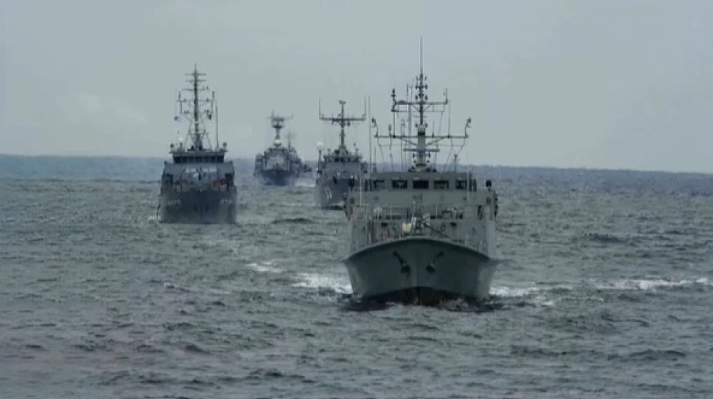 Ново нападение! Търговски кораб е ударен от дрон в Черно море, има жертва