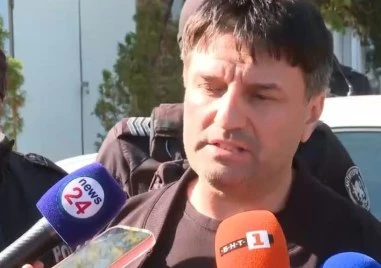 Финансов спор е водещата версия за убийството на Слави Бинев, открити са две оръжия и гилза