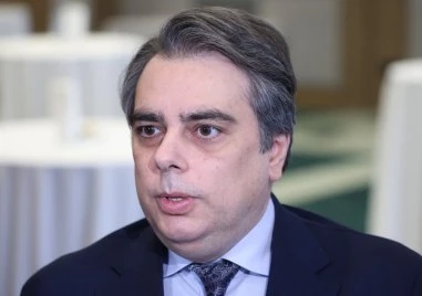 Асен Василев: Да изберем човек, от който няма да ни е срам