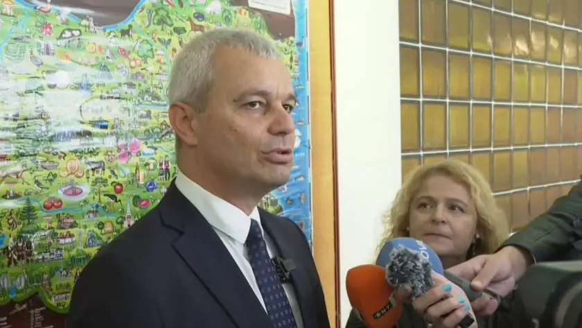 Костадин Костадинов: Гласувах за български президент, а не за президент на българите