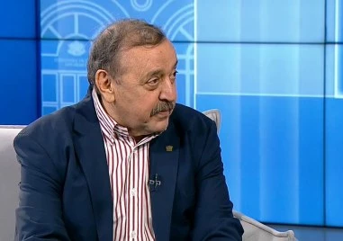 Проф. Кантарджиев: Не мога да уважавам политици, които пет пари не дават за живота и за здравето на народа си