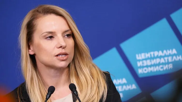 ЦИК: Към 16:00 ч. избирателната активност в страната достигна 16,4%