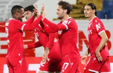 ЦСКА свали Лудогорец с 2:0 и се върна на върха