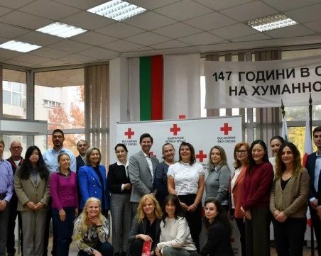 БЧК и посолството на САЩ обединяват усилия за безопасността на чужденците в България