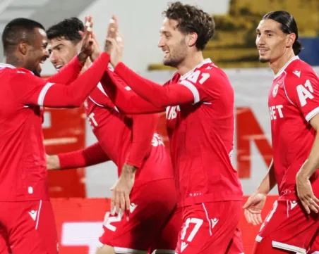 ЦСКА свали Лудогорец с 2:0 и се върна на върха