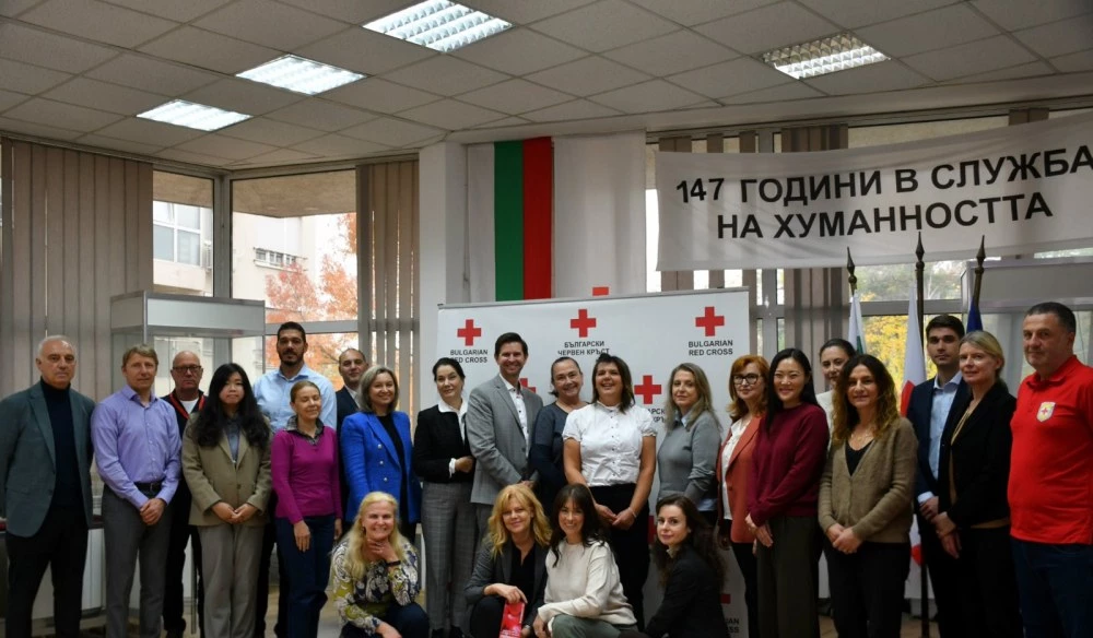 БЧК и посолството на САЩ обединяват усилия за безопасността на чужденците в България