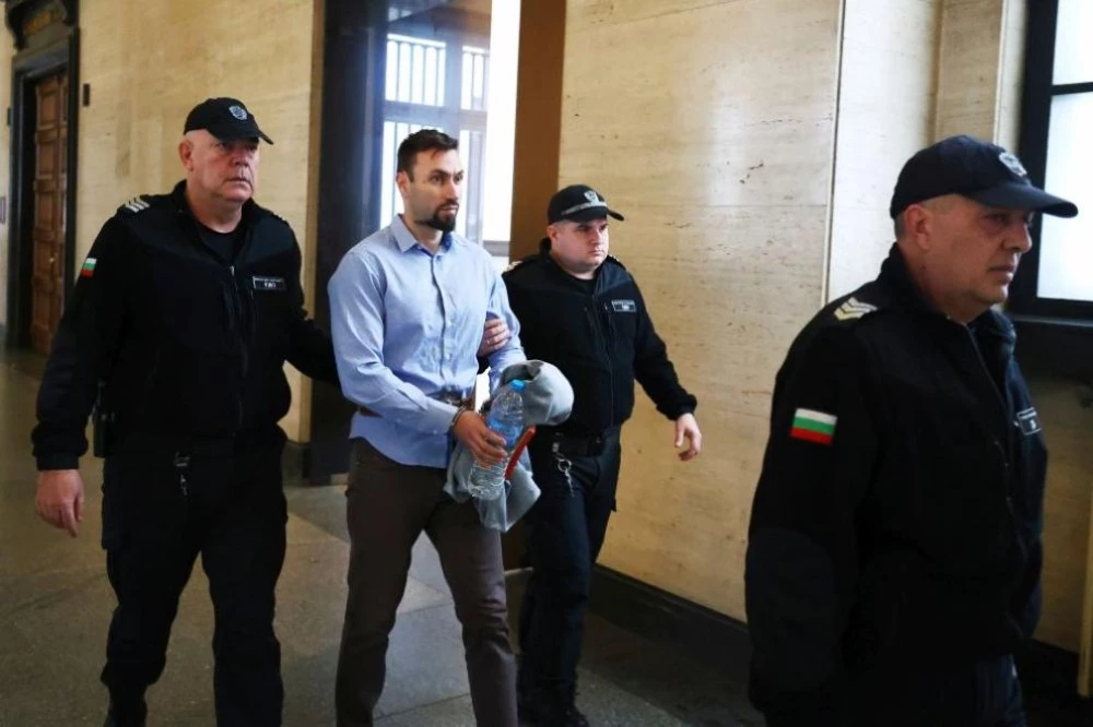 Окончателно: 20 г. затвор за Орлин, който уби и напъха в куфар Евгения, баща му - невинен