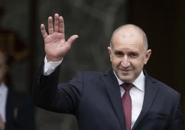Радев не смята, че е било грешка съобщението в подкрепа на Йотова