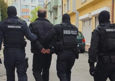 19 задържани за трафик на мигранти през България при акция на ГДГП