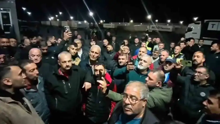 Блокада затвори Капитан Андреево: Турски шофьори протестират заради шенгенските визи