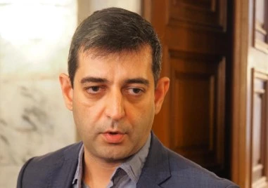 Николай Вълканов: До изборите политици и институции ще се напреварват с бомбастични разкрития