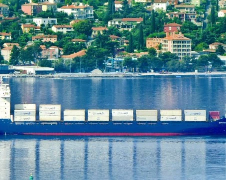 Военната прокуратура разследва атаката с дронове срещу кораба край нос Калиакра