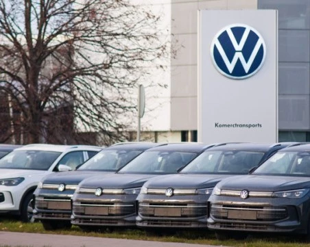 VW с най-тежката загуба от над десетилетие: Близо 6 млрд. евро на минус, готвят масови съкращения