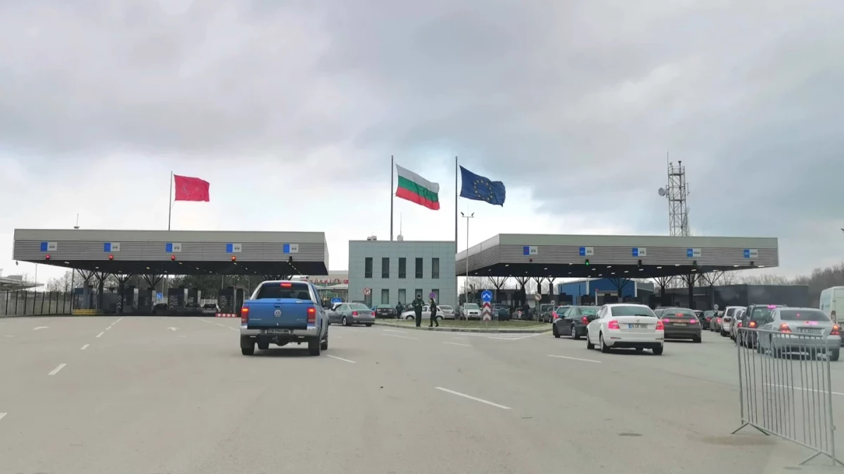 Пътниците от катастрофиралия автобус край Одрин вече пътуват обратно към България